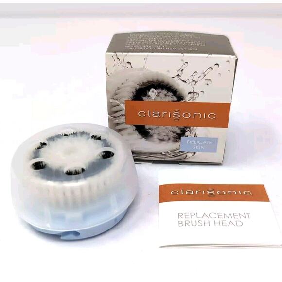 Clarisonic DELICATE Skin Replacement Brush Head New in Box - Picture 1 of 4